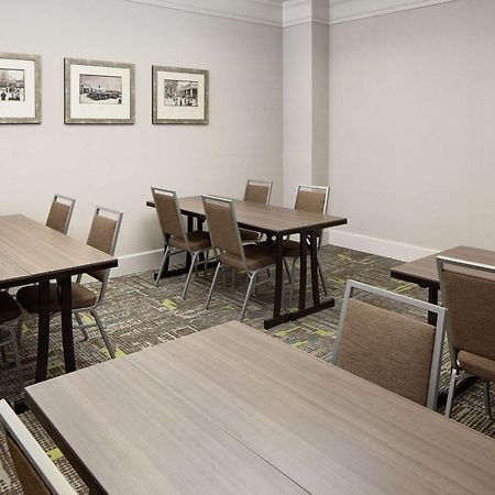 Hampton Inn Louisville Downtown מראה חיצוני תמונה