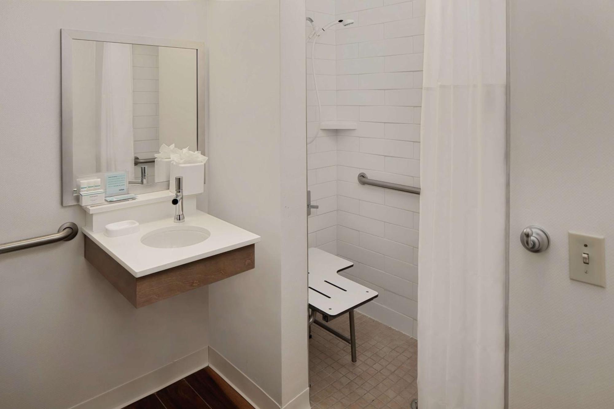 Hampton Inn Louisville Downtown מראה חיצוני תמונה