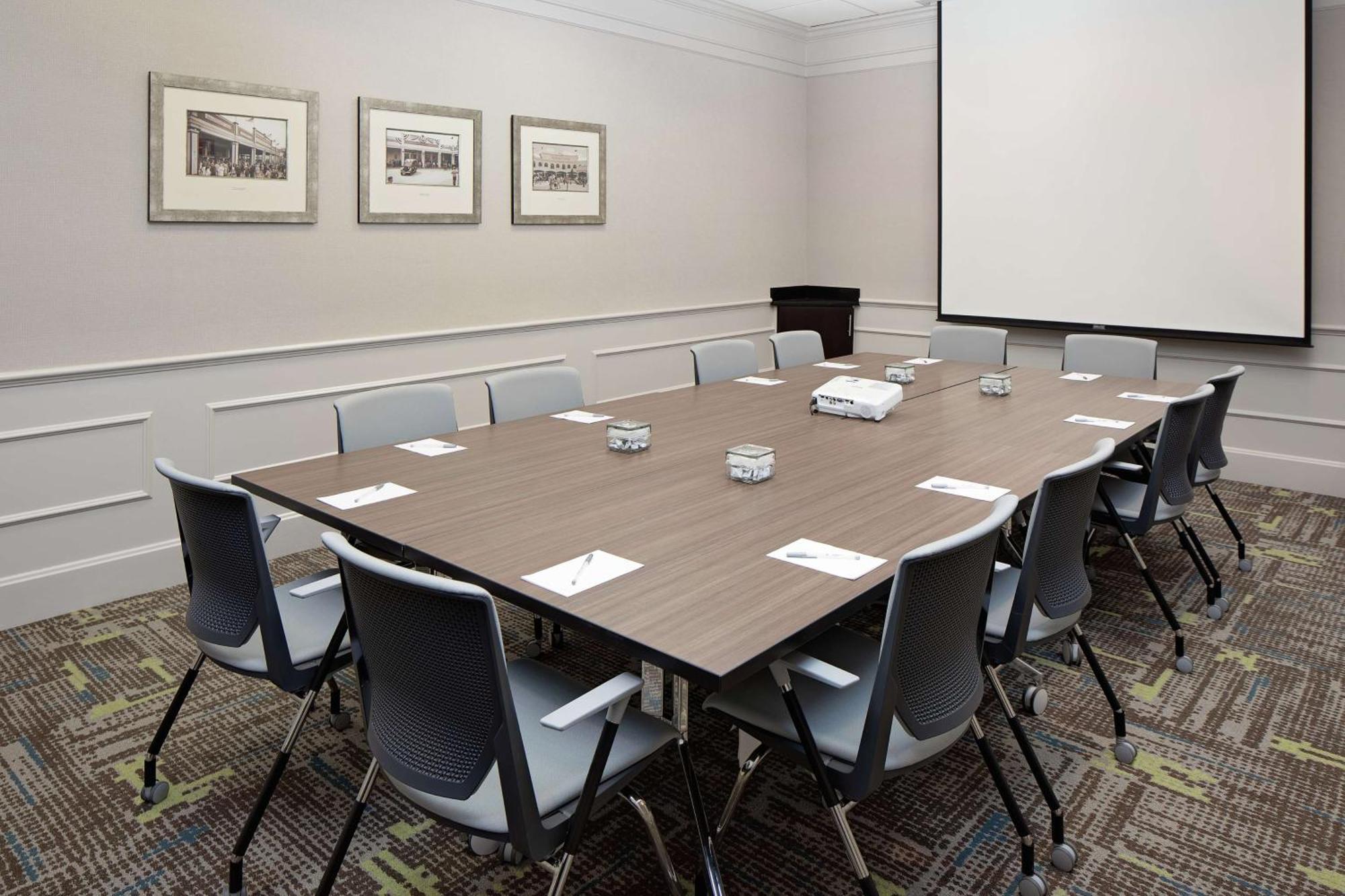 Hampton Inn Louisville Downtown מראה חיצוני תמונה