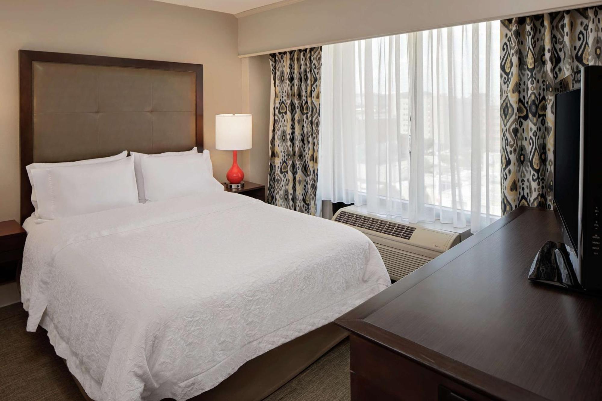 Hampton Inn Louisville Downtown מראה חיצוני תמונה