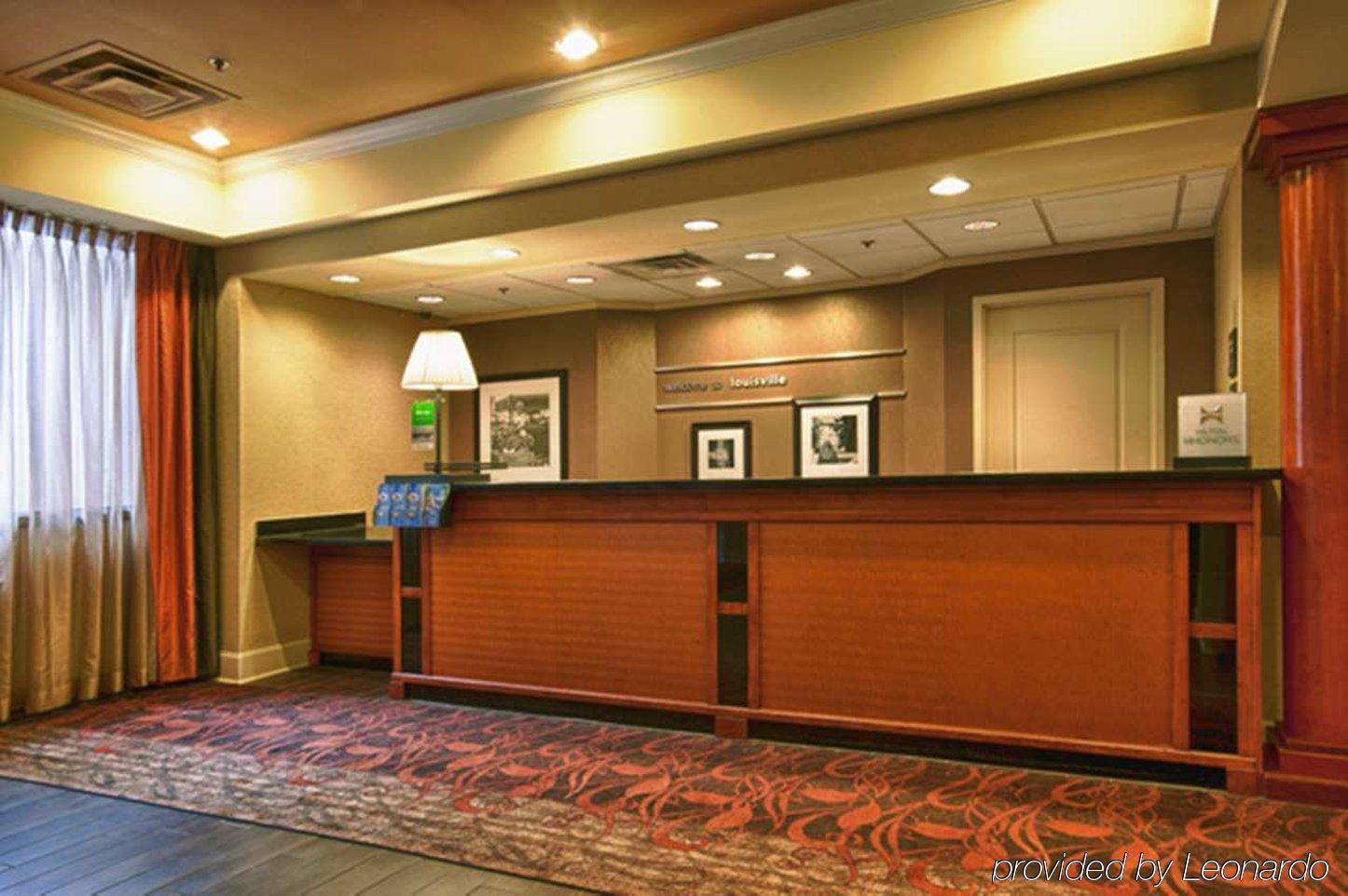 Hampton Inn Louisville Downtown מראה פנימי תמונה